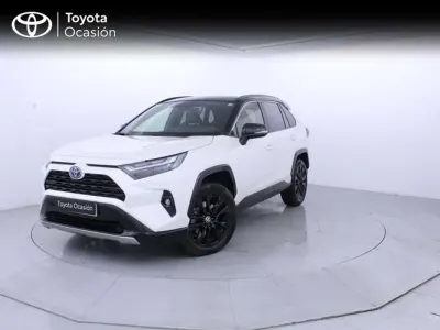Usado Toyota RAV4 Hybrid Style 218 CV (160 kW) 2022 Blanco SUV