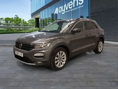 Usado VW T-Roc Advance 150 CV (110 kW) 2021 Gris SUV