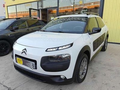 Usado Citroën C4 Cactus Shine 99 CV (72 kW) 2016 Blanco Utilitario