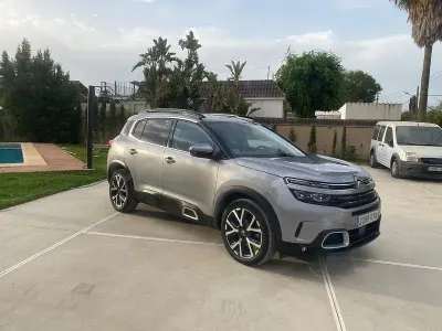 Usado Citroën C5 Aircross Shine 177 CV (130 kW) 2019 Gris / plata SUV