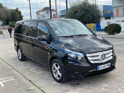 Mercedes V220