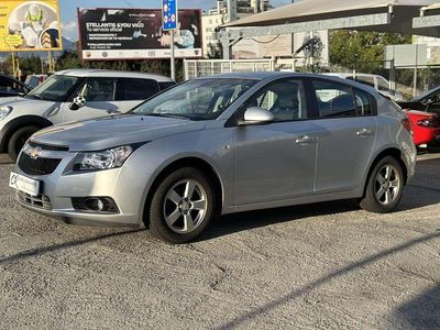 Usado Chevrolet Cruze LT 124 CV (91 kW) 2012 Gris Utilitario