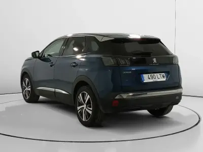 Usado Peugeot 3008 Allure 131 CV (96 kW) 2021 Azul SUV