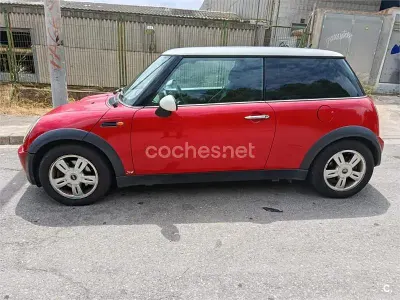 Usado Mini ONE 90 CV (66 kW) 2006 Rojo Utilitario