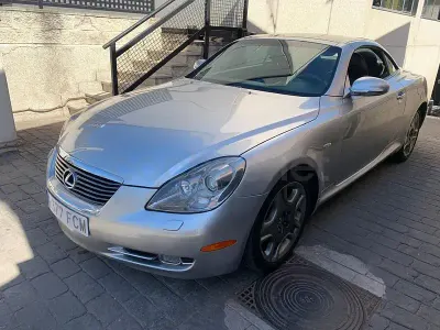 Usado Lexus SC430 286 CV (210 kW) 2007 Gris / plata Descapotable