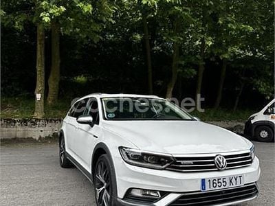 Usado VW Passat Alltrack 272 CV (200 kW) 2019 Blanco Familiar