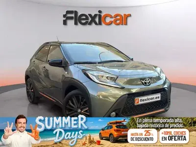 Usado Toyota Aygo X Edition 72 CV (52 kW) 2022 Verde SUV