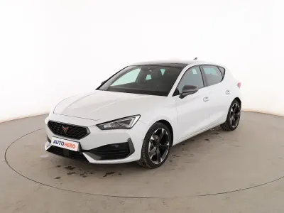 Usado Cupra Leon 150 CV (110 kW) 2024 Blanco Berlina