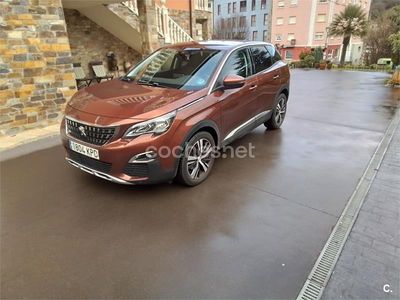 Usado Peugeot 3008 Allure 130 CV (95 kW) 2018 Granate SUV