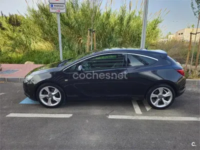 Usado Opel Astra GTC