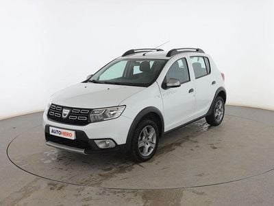 Usado Dacia Sandero Essentiel 90 CV (66 kW) 2018 Blanco Utilitario