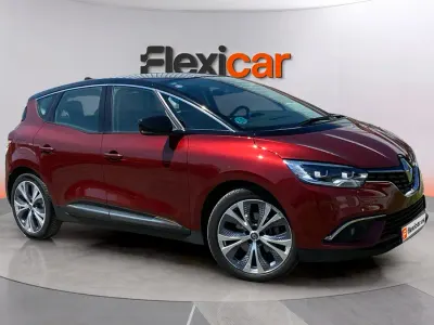 Usado Renault Scenic E-Tech Black Edition 140 CV (102 kW) 2020 Rojo Monovolumen