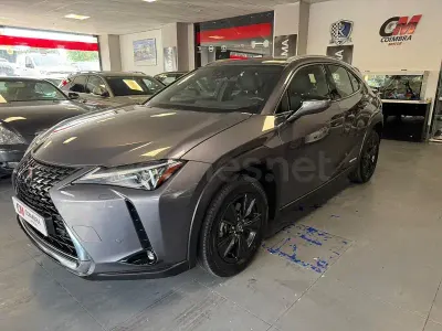 Usado Lexus UX Business Edition 184 CV (135 kW) 2022 Gris / plata SUV