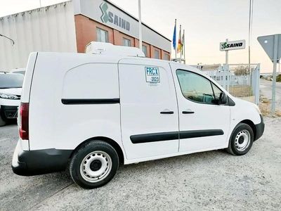 Usado Citroën Berlingo 100 CV (73 kW) 2017 Blanco Monovolumen