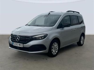 Mercedes EQT200