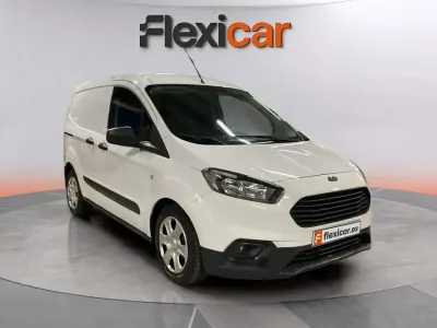 Usado Ford Transit Courier Titanium 101 CV (74 kW) 2021 Blanco Van