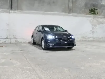 Occasion Kia Ceed 120 PK (88 kW) 2023 Zwart Hatchback