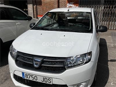 Usado Dacia Sandero Ambiance 75 CV (55 kW) 2015 Blanco Berlina