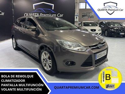 Usado Ford Focus Trend 115 CV (84 kW) 2011 Marrón Familiar