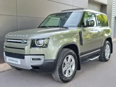 Begagnad Land Rover Defender SE 249 HK (183 kW) 2022 Grön SUV