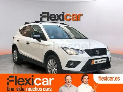 Usado Seat Arona Style 90 CV (66 kW) 2020 Blanco SUV