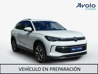 Käytetty VW Tiguan R-line 150 HP (110 kW) 2025 Katumaasturi