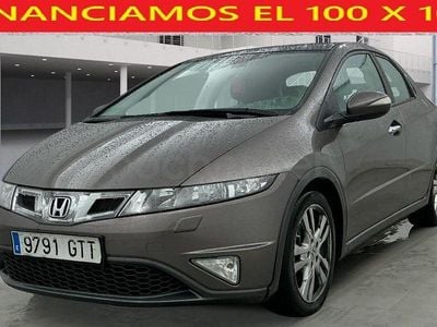 Usado Honda Civic Luxury 140 CV (102 kW) 2010 Gris / plata Berlina