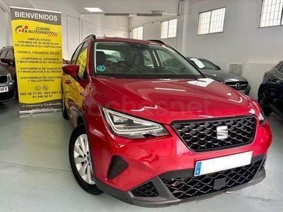 Usado Seat Arona Xperience 110 CV (80 kW) 2022 Granate SUV