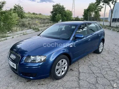 Usado Audi A3 Sportback Ambiente 115 CV (84 kW) 2007 Azul Utilitario