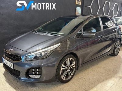 Usado Kia Ceed GT GT-Line 120 CV (88 kW) 2016 Gris / plata Berlina