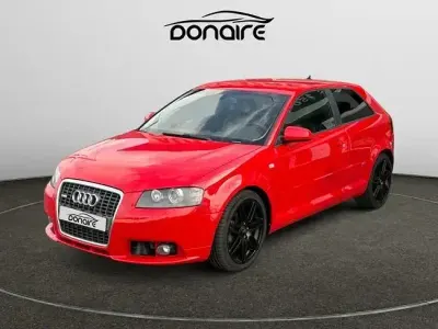 Usado Audi A3 Ambition 140 CV (102 kW) 2006 Rojo Utilitario