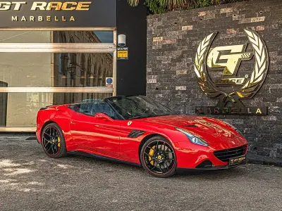 Usado Ferrari California 560 CV (411 kW) 2017 Granate Descapotable