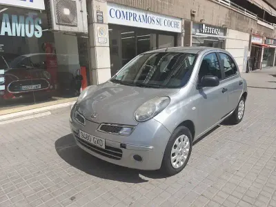 Usado Nissan Micra Acenta+ 80 CV (58 kW) 2010 Gris / plata Utilitario