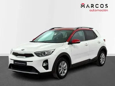 Usado Kia Stonic 84 CV (61 kW) 2021 SUV