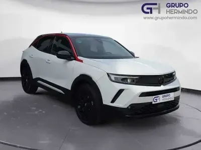 Usado Opel Mokka GS Line 100 CV (73 kW) 2022 Blanco SUV