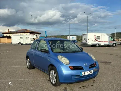 Käytetty Nissan Micra Tekna 65 HP (47 kW) 2004 Sininen Viistoperä