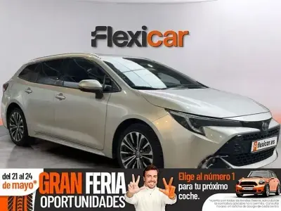 Usado Toyota Corolla Cross Style 140 CV (102 kW) 2023 Gris SUV