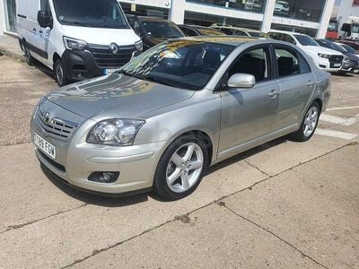 Usado Toyota Avensis Executive 150 CV (110 kW) 2006 Gris / plata Berlina