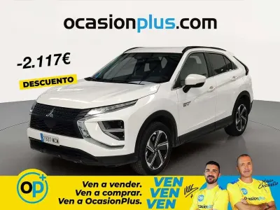 Usado Mitsubishi Eclipse Cross Motion 188 CV (138 kW) 2022 Blanco SUV