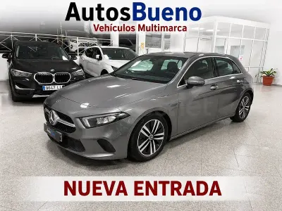 Begagnad Mercedes A200 150 HK (110 kW) 2021 Grå Sedan