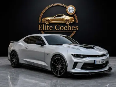 Usado Chevrolet Camaro 2018 Plateado Coupe