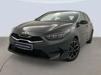 Usado Kia Ceed Edition 7 101 CV (74 kW) 2024 Gris Utilitario