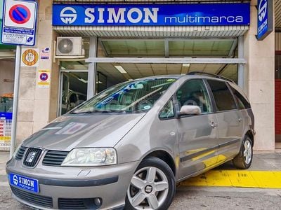 Gris / plata Usado 2004 Seat Alhambra Sport Monovolumen | 3490 € (Precio justo)