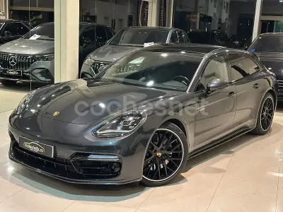 Usado Porsche Panamera Sport Turismo 462 CV (339 kW) 2020 Gris / plata Familiar
