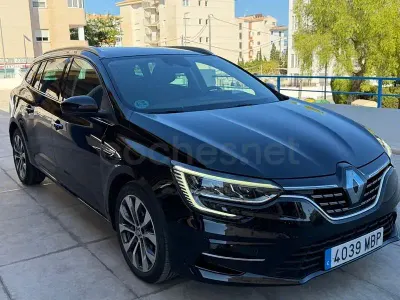 Usado Renault Mégane GrandTour Techno 140 CV (102 kW) 2022 Negro Familiar