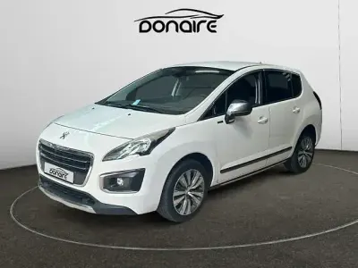 Usado Peugeot 3008 Active 120 CV (88 kW) 2014 Blanco Familiar