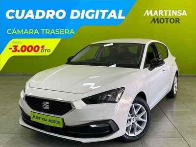 Usado Seat Leon Style 116 CV (85 kW) 2021 Blanco Utilitario
