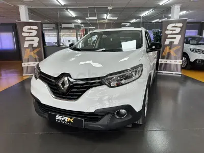 Usado Renault Kadjar LIMITED 130 CV (95 kW) 2018 Blanco SUV