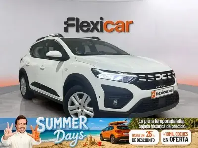 Usado Dacia Sandero Expression 91 CV (66 kW) 2024 Blanco Berlina