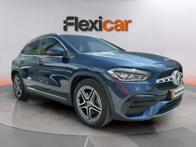 Usado Mercedes GLA200 150 CV (110 kW) 2021 Azul SUV